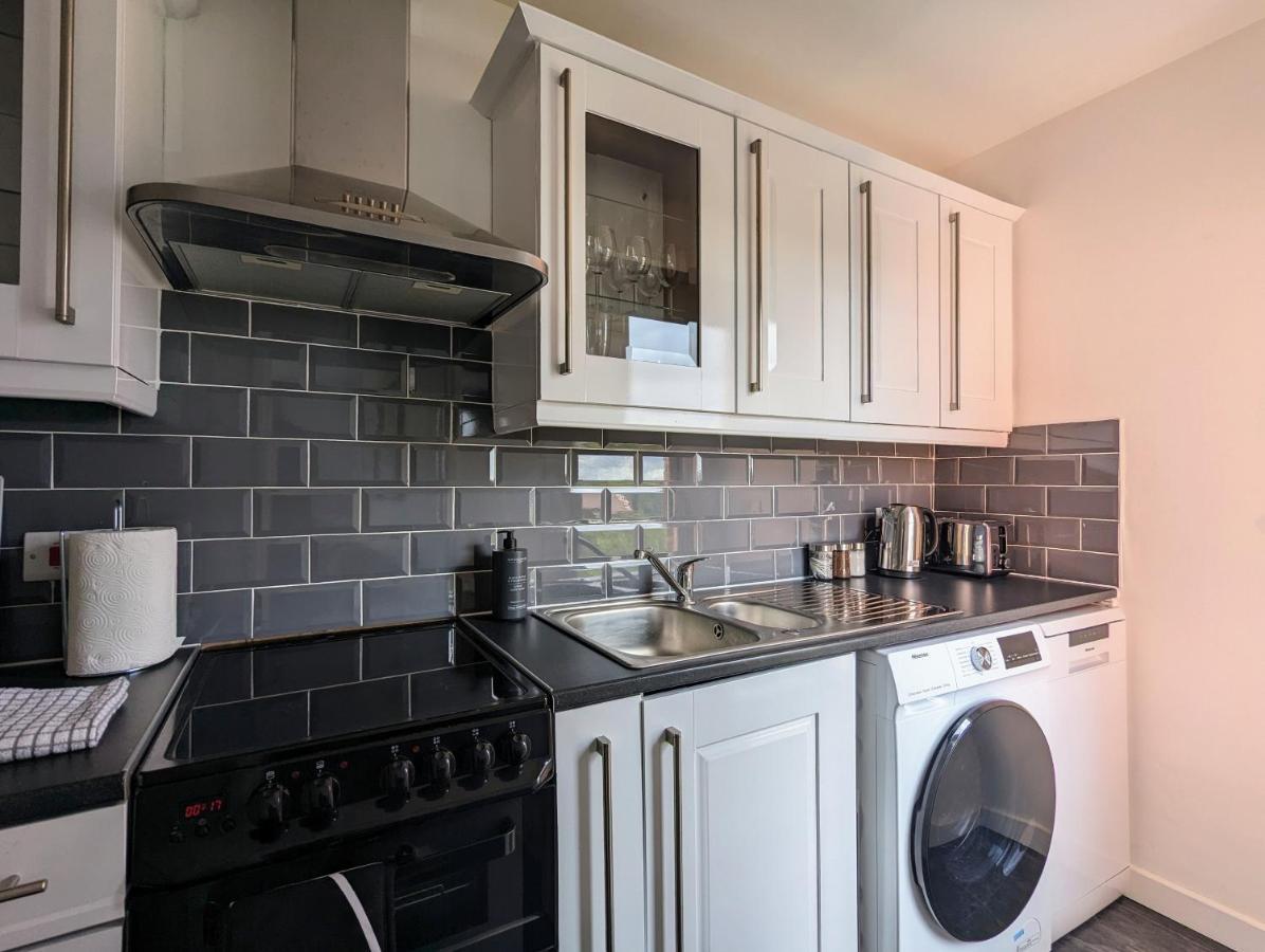 Conegra Road By Wycombe Apartments ไฮวิคัมบ์ ภายนอก รูปภาพ